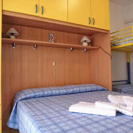 Eolo - A Due Passi Dal Mare Con Posto Auto * Grado