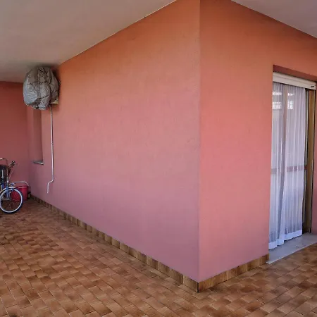 Apartamento Eolo - A Due Passi Dal Mare Con Posto Auto Grado